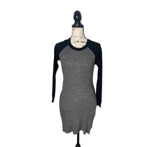 BCX SZ S ribbed grey front sweater dress